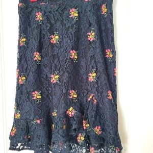 Zara Lace Floral Skirt (28)